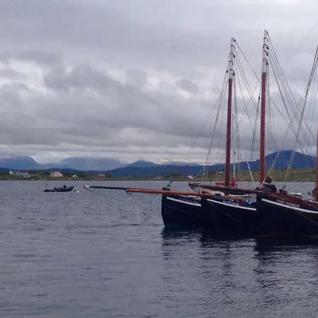 Earls View Pod Carna