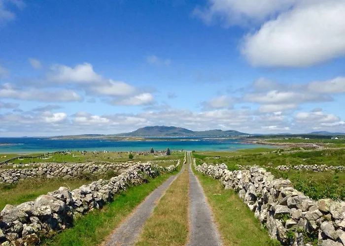 Earls View Pod Glamping Carna
